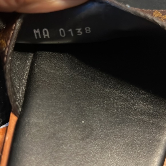 Louis Vuitton shoes - Picture 10 of 10
